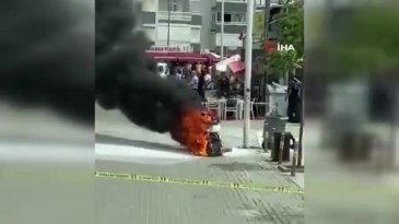 Motosiklet alev alev yandı