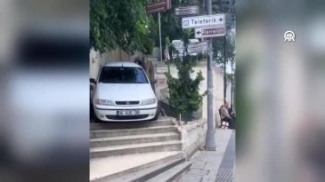 Sürücü otomobiliyle merdivenlerden böyle inmeye çalıştı