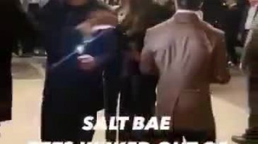 Dünya Nusret'i konuşuyor! Dev partiden böyle kovuldu...