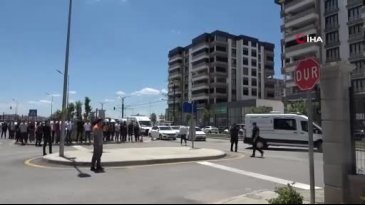 Yok böyle bir acı! Karşısında 3 tabut vardı...