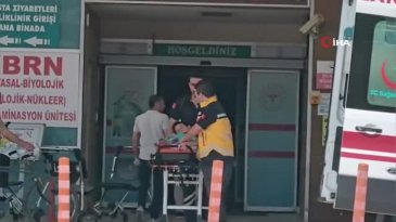 Bıçağın üzerine düşen çocuk ağır yaralandı