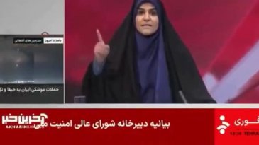 İran televizyonuna saldırı anı canlı yayında kamerada
