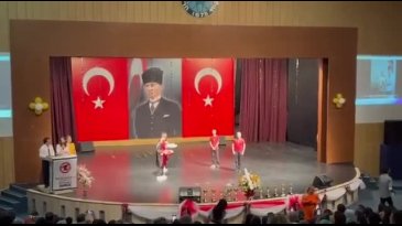 Bursa'da duygulandıran mezuniyet!