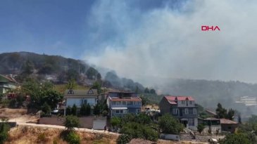Bursa'da büyük yangın! Bölgeye giriş çıkışlar kapatıldı