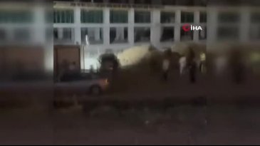 Bursa'da park halindeki araçlara çarpıp kaçtı, geri döndüğünde araç sahiplerinin saldırısına uğradı
