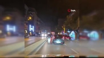Bursa'da trafikte ilginç anlar! Böylesi görülmedi...