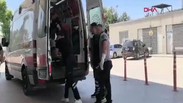 Bursa'da feci kaza! Kamyon ile otomobil kafa kafaya çarpıştı
