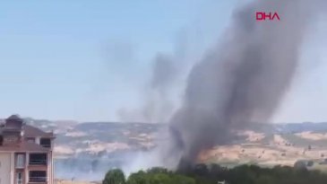 Bursa'da korkutan yangın! Alevler evlere yaklaştı