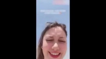 Bunu hiç hesaplamadı... Mısır'da kısa şortla deveye bindi, olanlar oldu