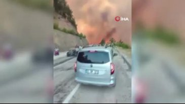 Bursa'da alevler karayolunu sardı! Belediye başkanı...