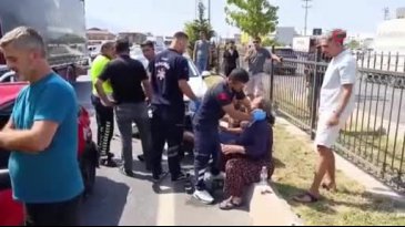 Bursa'da kırmızı ışıkta kaza! Yaralılar var
