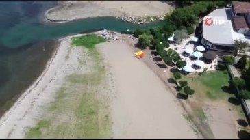 İznik Gölü'nün en büyük iskelesi karada kaldı