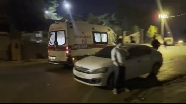 Sokak ortasında vahşet! Genç kadının satırla boğazını kesti...