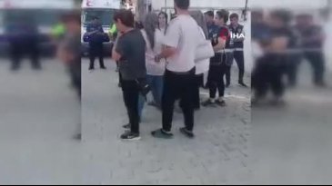 Silahla şaka olmuyor! 15 yaşındaki çocuk yanlışlıkla arkadaşının ölümüne neden oldu...