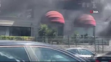 Anayolda korku dolu anlar! Sürücüsüz halde yanarak seyretti...