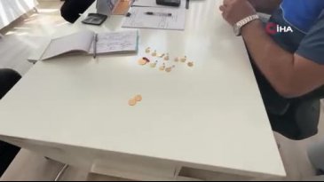 İnsanlık ölmemiş dedirten olay! Yolda bulduğu altınları sahibine teslim etti...