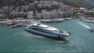 25 milyon TL'ye 450 ton akaryakıt aldı! Kazak milyarderin "yüzen sarayı" Fethiye'de