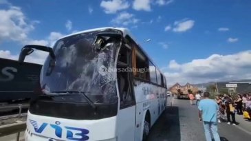Bursa'da akılalmaz kaza! Otobüsteki yolcular ölümden döndü