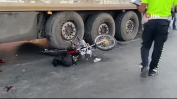 Tır motosiklete çarptı! Ölü ve yaralılar var...