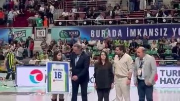 Bursa'da Tofaş, Aksöz'ü anarak yeni sezona başladı...