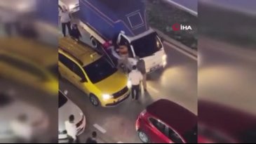 Bursa'da trafiği kilitleyen kavga!