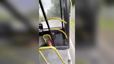 Bursa'da tepkiye neden olan görüntü! Otobüs trafikte böyle ilerledi