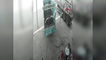 Hava basılan traktör lastiği bomba gibi patladı! O anlar kamerada...