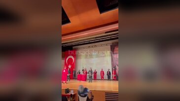 Türkiye'nin ilk İşitme Engelliler Mehter Takımı Bursa'da sahne aldı