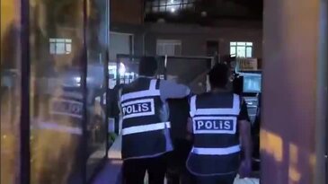 Bursa'da uyuşturucu operasyonu! 4 şüpheli gözaltında, aranan hükümlü yakalandı
