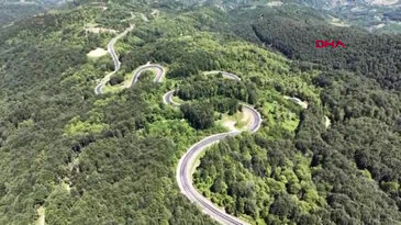 Bursa yolunda kartpostallık manzara: Dağ yolu dronla görüntülendi