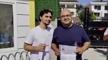 Aynı sınav, iki farklı nesil: Bursa'da baba ve oğlunun YKS yolculuğu ilgi gördü