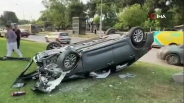 Bursa'da 'verilmiş sadakaları varmış' dedirten kaza! Takla atan araçta yaralanmadılar