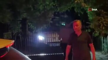 Misafir olarak gittiği evi terk etmedi! Eski manken polis nezaretinde tahliye edildi...