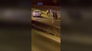 Bursa yolunda otomobilin çarptığı yaya can verdi!