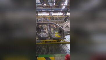 Gören dönüp bir daha bakıyor! Bursa'da aynı banttan 3 farklı model çıkıyor...