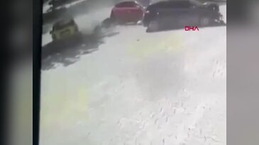 Kaldırımda yürürken taksi çarptı! Anne ve kızı kazada can verdi...