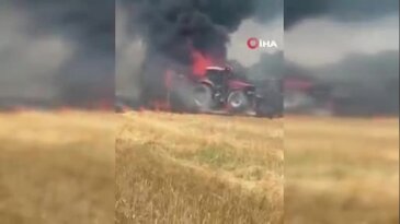 Tarlada yangın paniği: Balya makinesi ve traktör kullanılamaz hale geldi...
