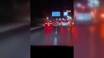 Bursa'da lüks otomobil kazaya karıştı, sürücü kaçtı