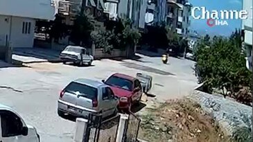 Aşırı sıcaktan etkilenen postacı motosikletiyle aydınlatma direğine çarptı