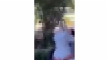 Bir rezil görüntü daha! Yaşları 18'den küçük...