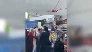 Bu görüntüler semt pazarından: Seçmece yapan kadının kafasını kırdı