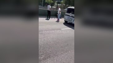 Bursa'da zincirleme kaza! Üç araç birbirine girdi...