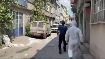 Bursa'da mahalleyi pireler bastı! 3 katlı binaya giren ekipler gözlerine inanamadı