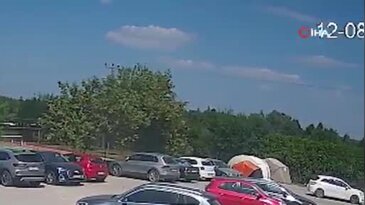 F-16 uçağının düşme anı kamerada!
