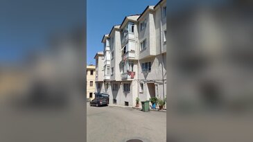 Bursa'nın merkezindeki tarihi mahallede dikkat çeken sorun!