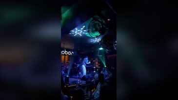 Cengiz Ateş, Bongo Bar'da sahne aldı: Bursa'da cuma gecesi müzikle renklendi