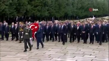 Cumhurbaşkanı Erdoğan ve devlet erkanı Anıtkabir'de! Atatürk'ün huzurunda Netanyahu'ya mesaj