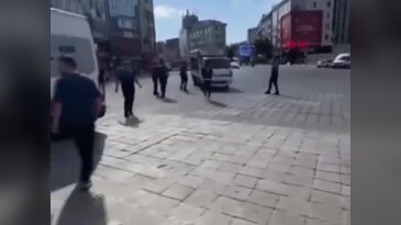 Polisin 'dur' ihtarına uymadı! Kamyonetle ekiplerin üzerine sürdü