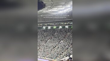Bursaspor taraftarı bildiğiniz gibi... Hafta içi olmasına rağmen binlerce taraftar stadyumda!
