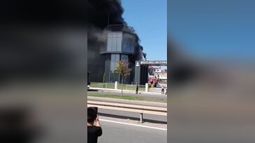 UçakPark'ta yangın paniği! Bilim merkezindeki uçak alevlere teslim oldu